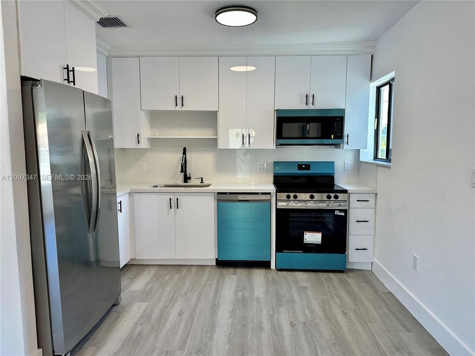 For Rent: $3,500 (3 beds, 2 baths, 1338 Square Feet)