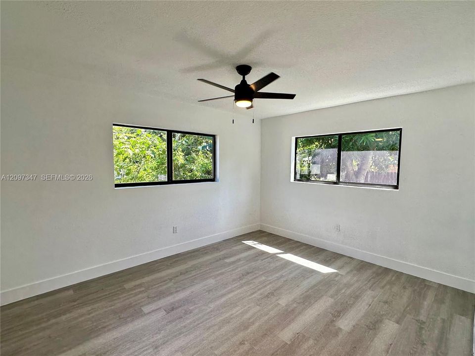 For Rent: $3,500 (3 beds, 2 baths, 1338 Square Feet)