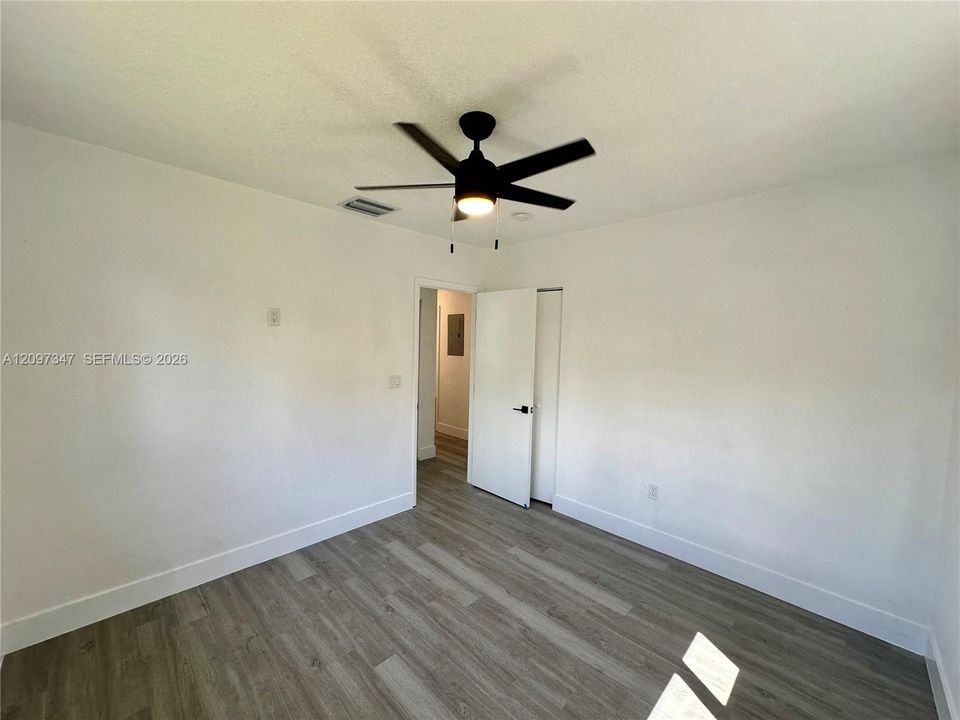 For Rent: $3,500 (3 beds, 2 baths, 1338 Square Feet)