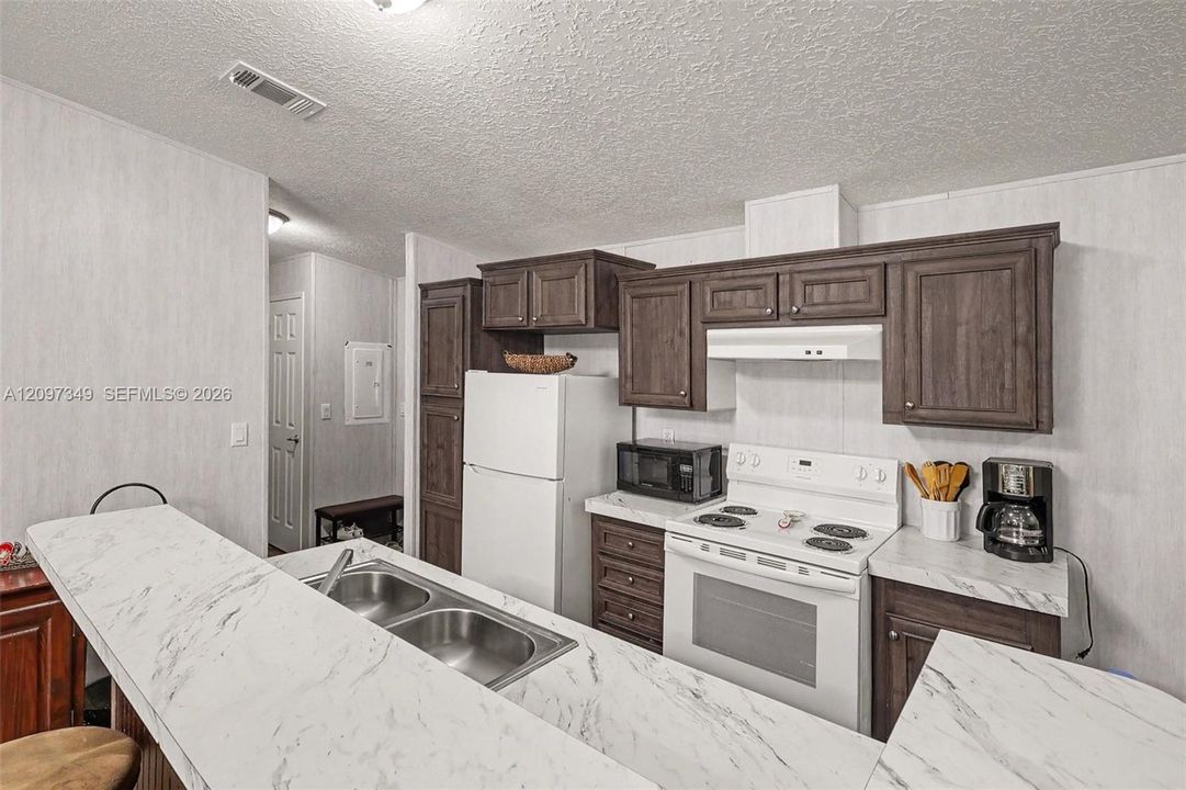 2856 Pioneer 9th Street, Clewiston, FL 33440