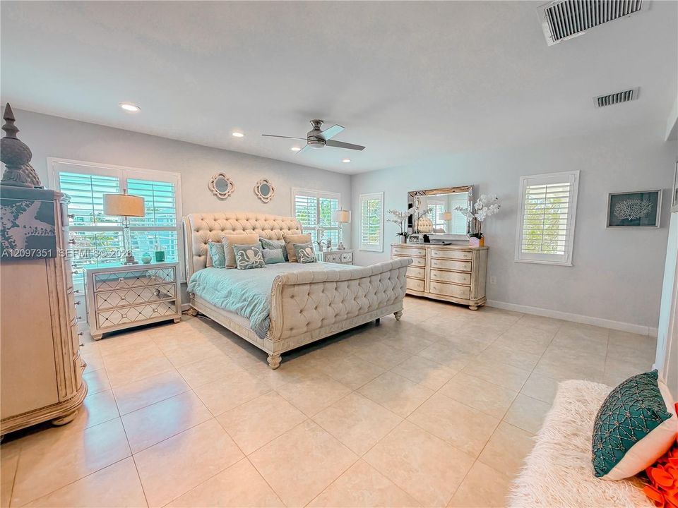 For Sale: $3,200,000 (4 beds, 4 baths, 0 Square Feet)