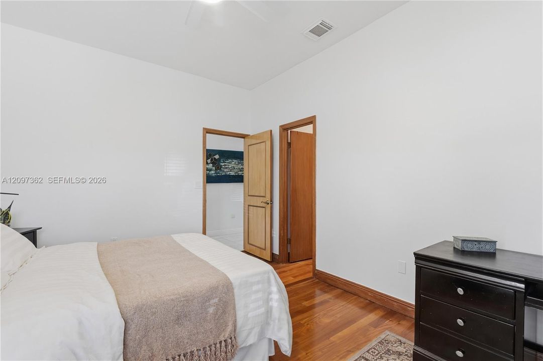 For Sale: $2,200,000 (5 beds, 5 baths, 4090 Square Feet)