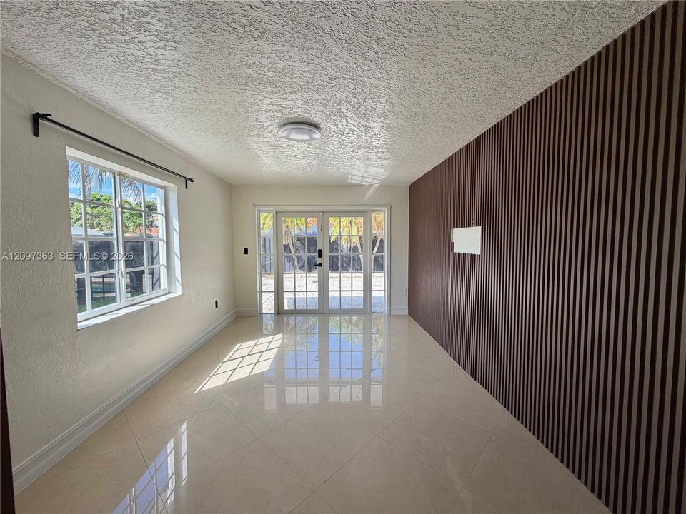 For Sale: $955,000 (4 beds, 2 baths, 2157 Square Feet)