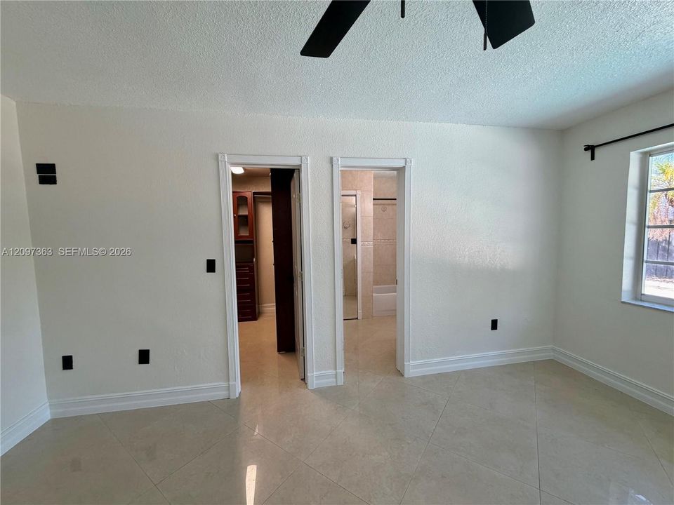 For Sale: $955,000 (4 beds, 2 baths, 2157 Square Feet)