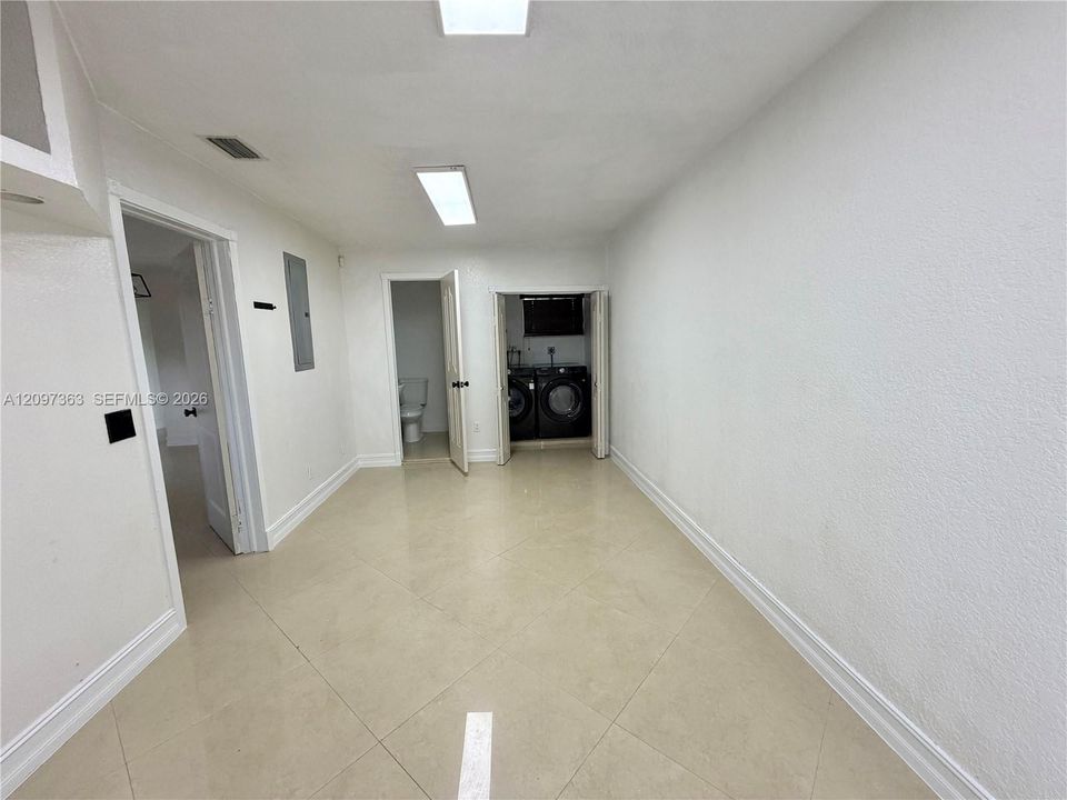 For Sale: $955,000 (4 beds, 2 baths, 2157 Square Feet)