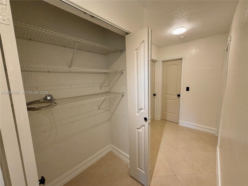 For Sale: $955,000 (4 beds, 2 baths, 2157 Square Feet)