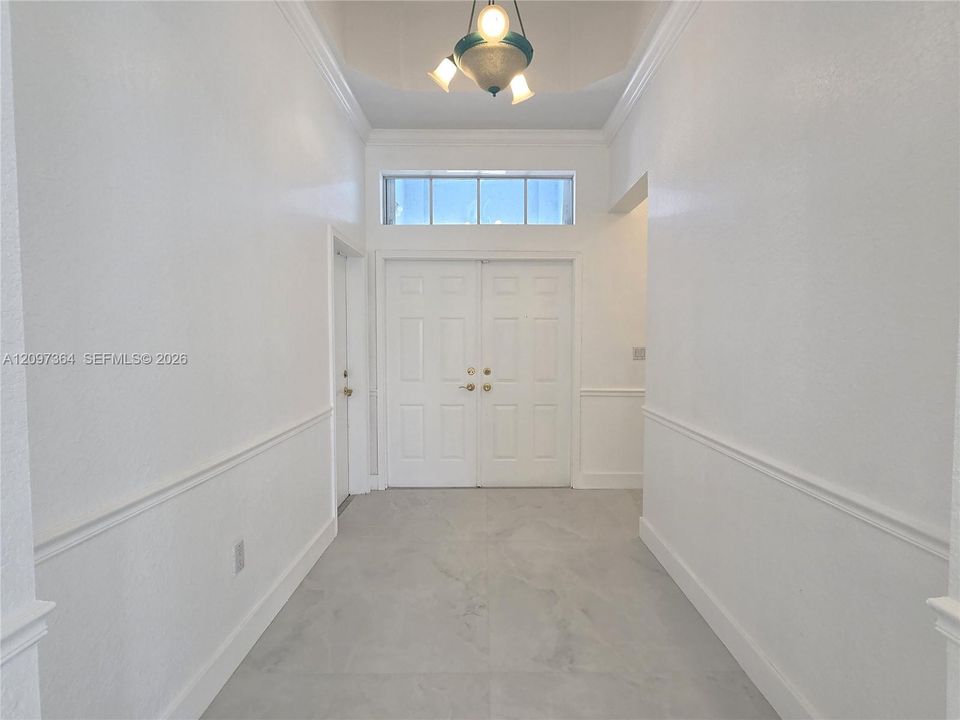 En Venta: $950,000 (4 camas, 3 baños, 2185 Pies cuadrados)