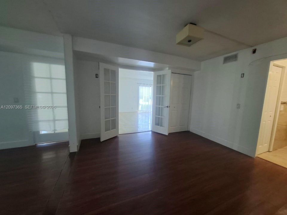En Renta: $2,400 (2 camas, 2 baños, 1220 Pies cuadrados)