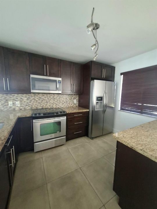 En Renta: $2,400 (2 camas, 2 baños, 1220 Pies cuadrados)