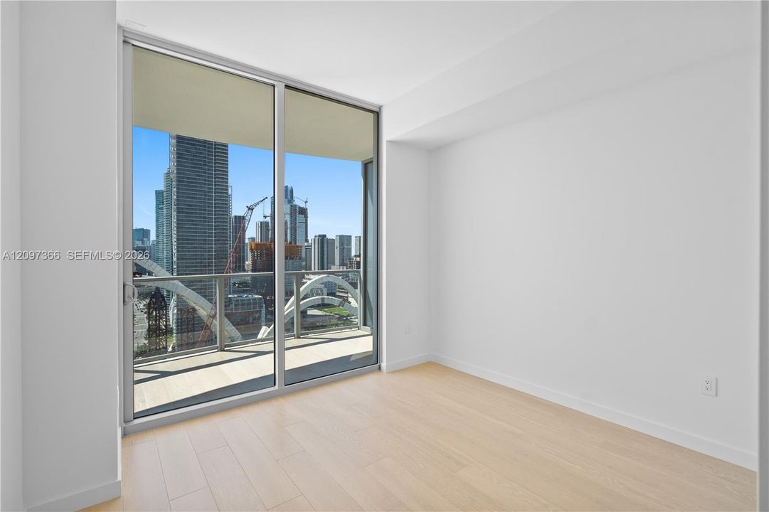 For Rent: $13,500 (3 beds, 3 baths, 1953 Square Feet)