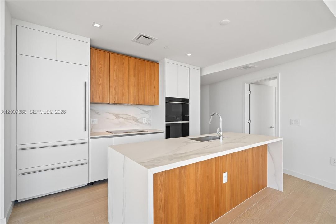 For Rent: $13,500 (3 beds, 3 baths, 1953 Square Feet)