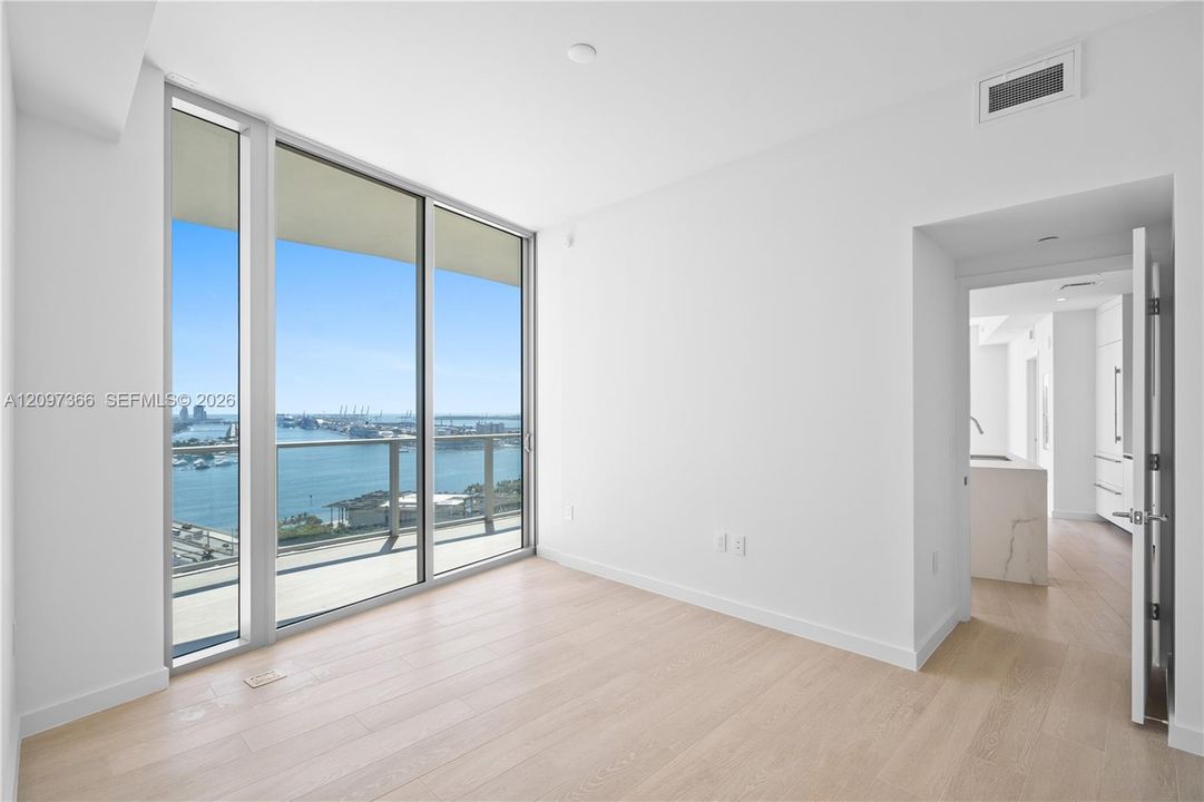 For Rent: $13,500 (3 beds, 3 baths, 1953 Square Feet)