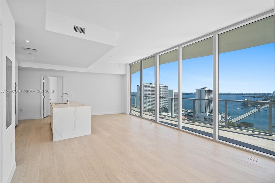 For Rent: $13,500 (3 beds, 3 baths, 1953 Square Feet)