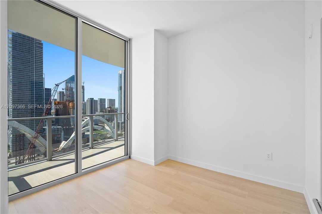 For Rent: $13,500 (3 beds, 3 baths, 1953 Square Feet)