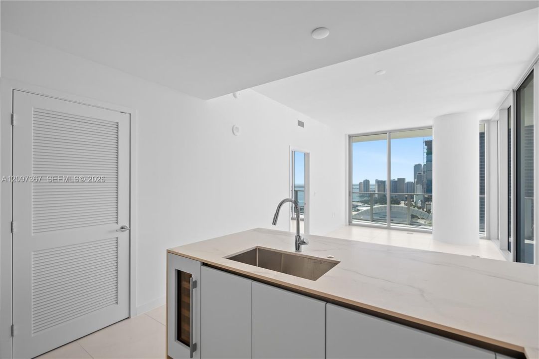 For Rent: $8,500 (2 beds, 2 baths, 1303 Square Feet)