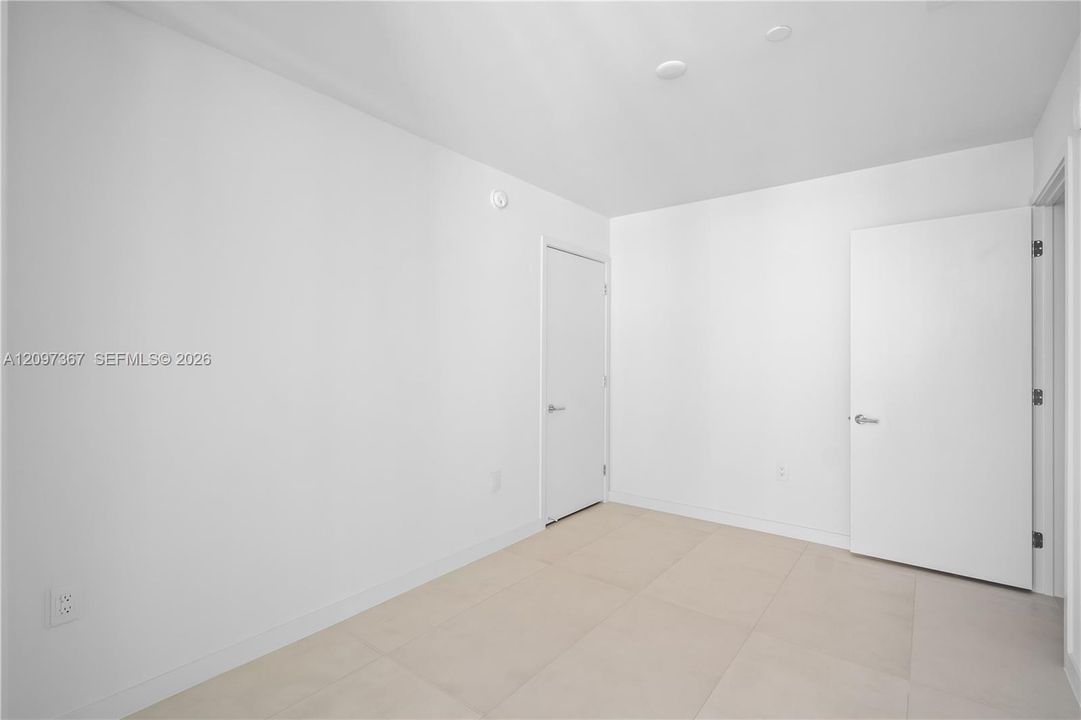For Rent: $8,500 (2 beds, 2 baths, 1303 Square Feet)