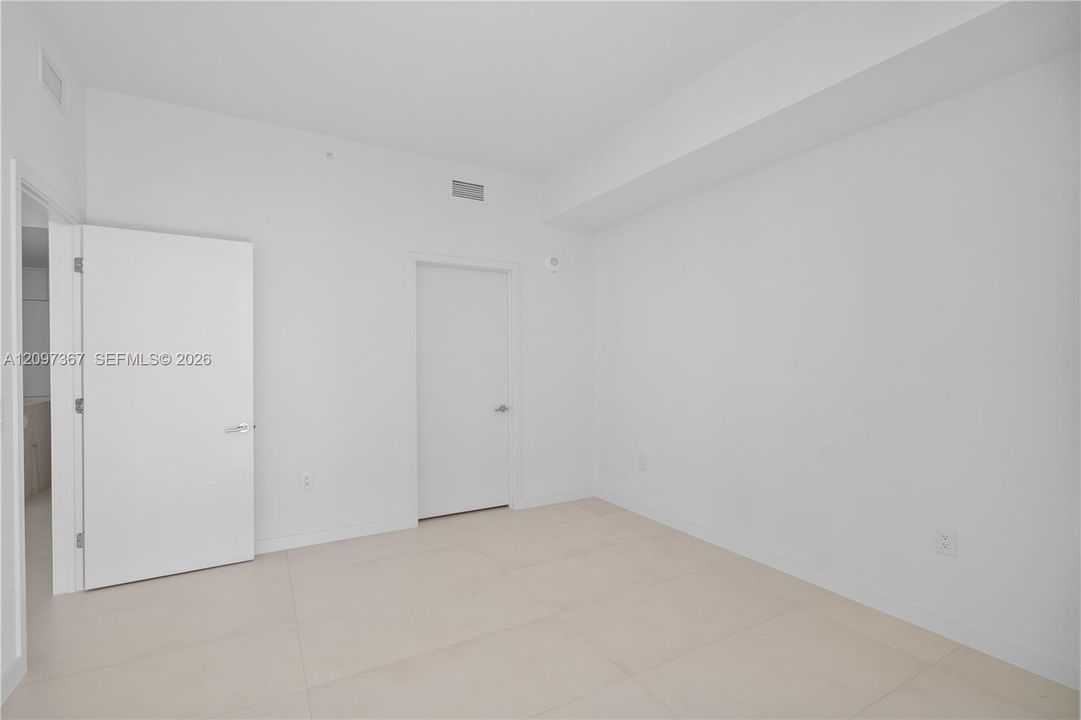 For Rent: $8,500 (2 beds, 2 baths, 1303 Square Feet)