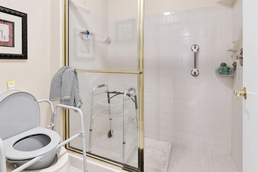8955 Seascape Ln Primary Bath 1