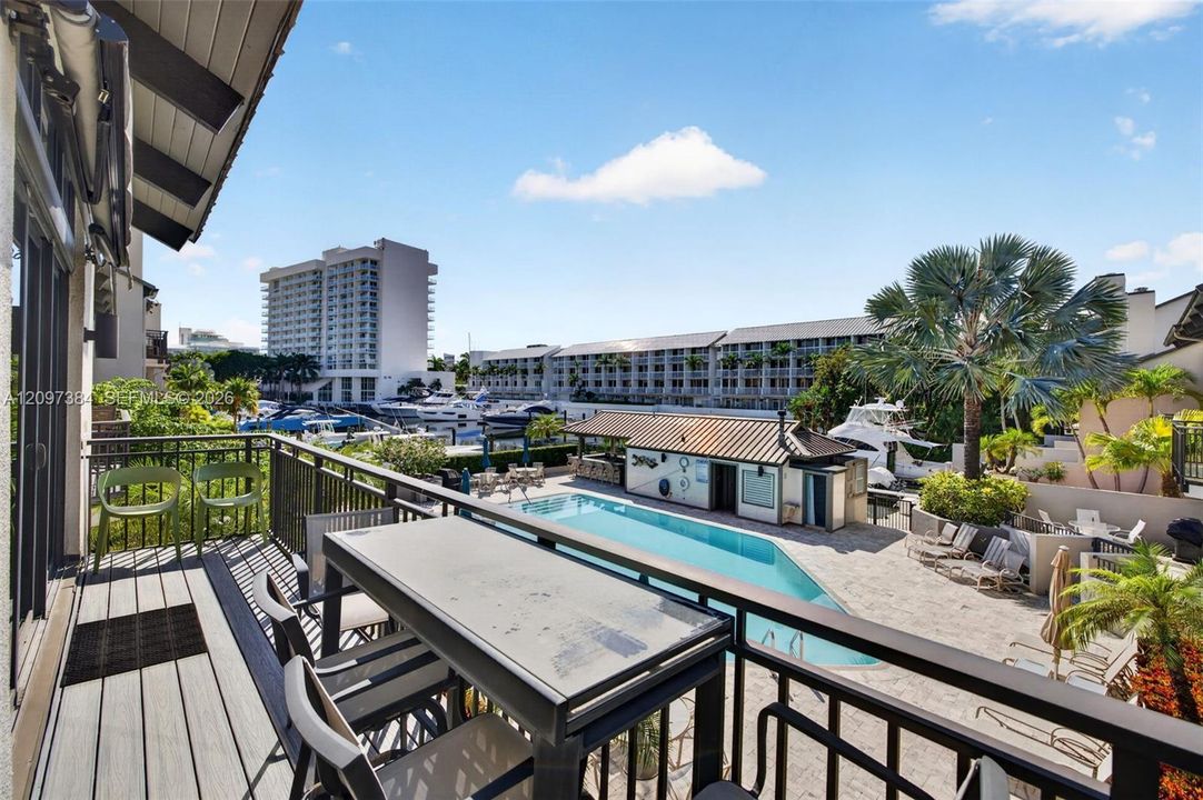 For Sale: $1,700,000 (3 beds, 3 baths, 2813 Square Feet)