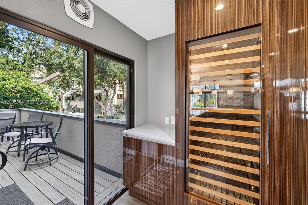 For Sale: $1,700,000 (3 beds, 3 baths, 2813 Square Feet)