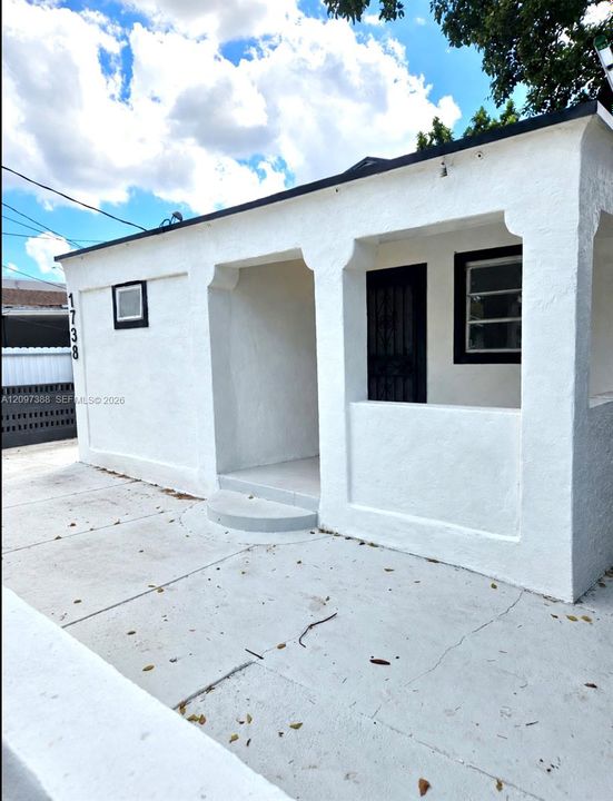 En Renta: $2,850 (4 camas, 2 baños, 970 Pies cuadrados)