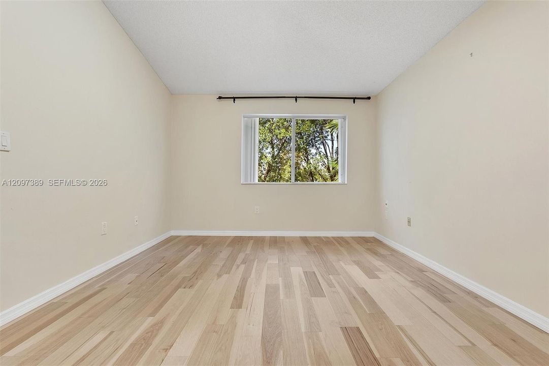 En Venta: $795,000 (3 camas, 2 baños, 1919 Pies cuadrados)