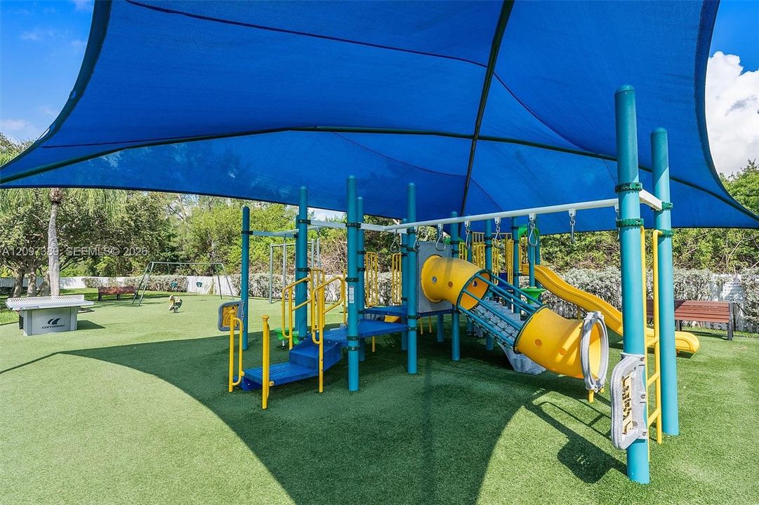 En Venta: $795,000 (3 camas, 2 baños, 1919 Pies cuadrados)