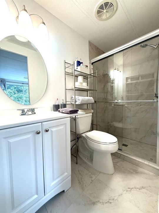 3319- Master Bathroom
