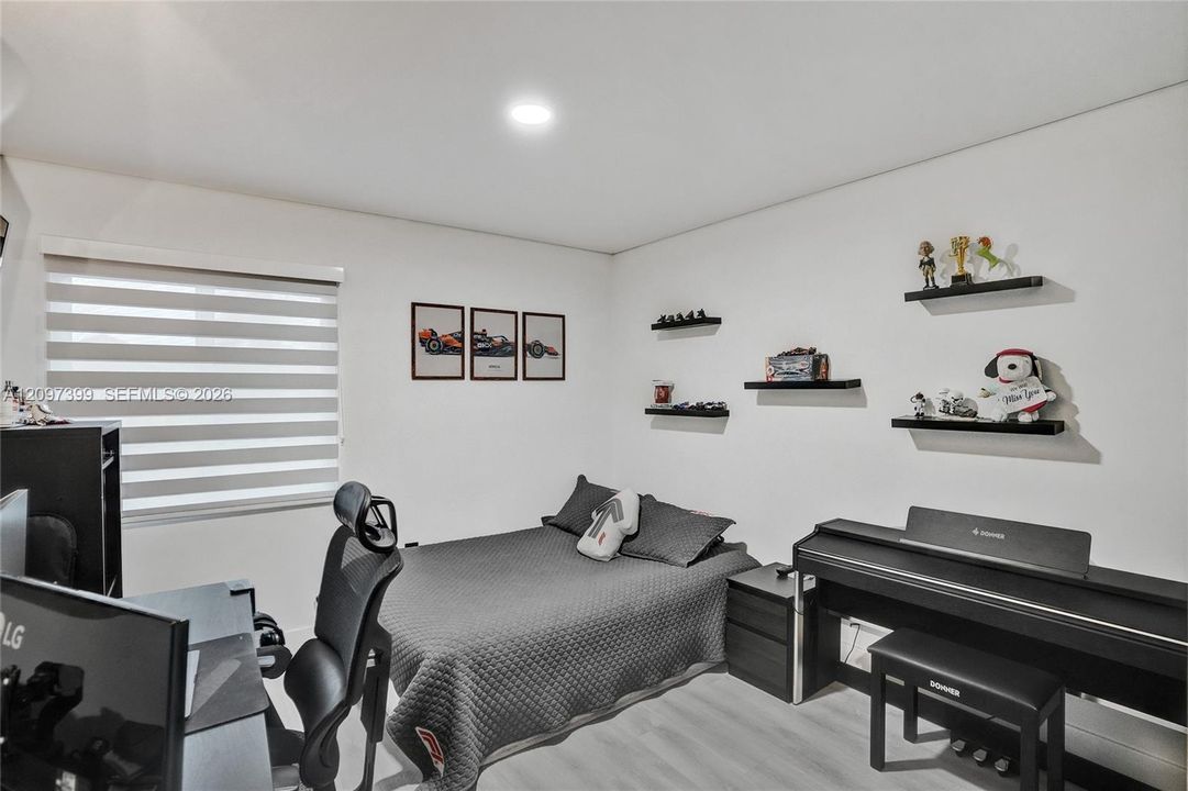 For Sale: $839,000 (4 beds, 2 baths, 2154 Square Feet)