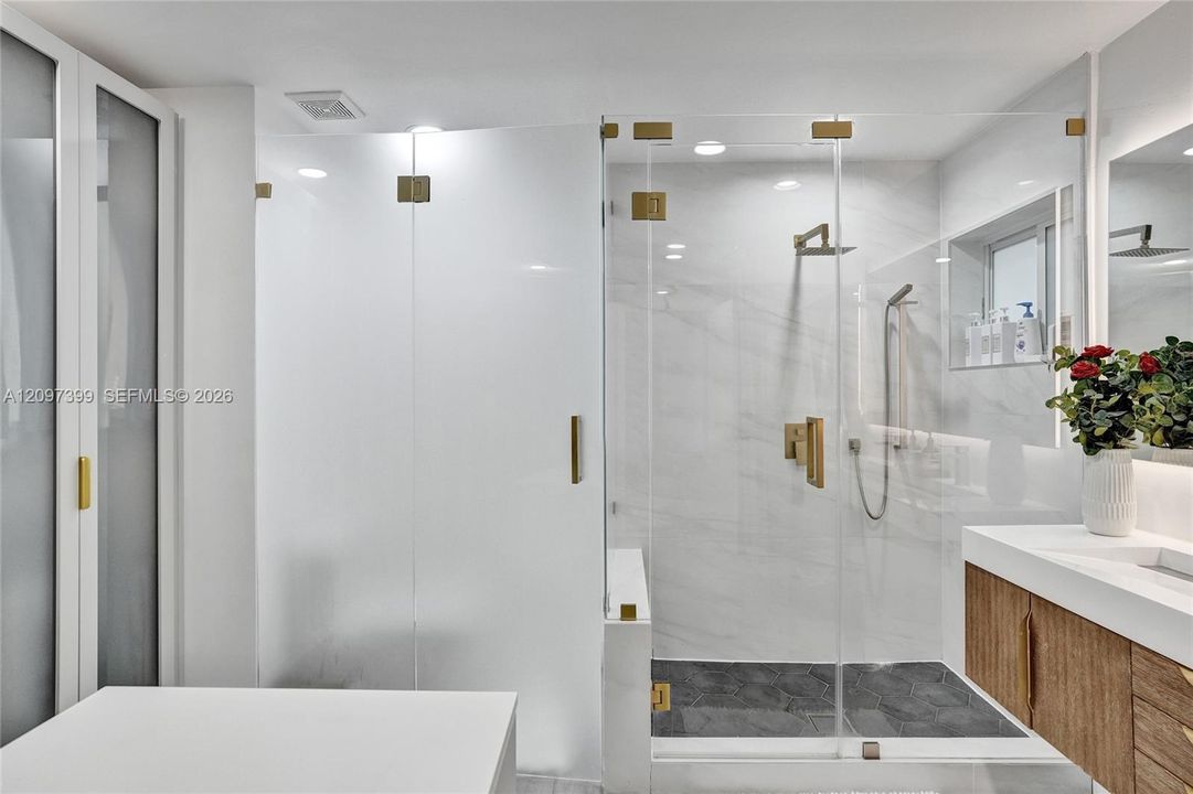 For Sale: $839,000 (4 beds, 2 baths, 2154 Square Feet)