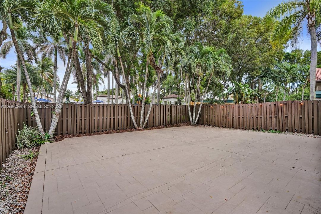 For Sale: $839,000 (4 beds, 2 baths, 2154 Square Feet)
