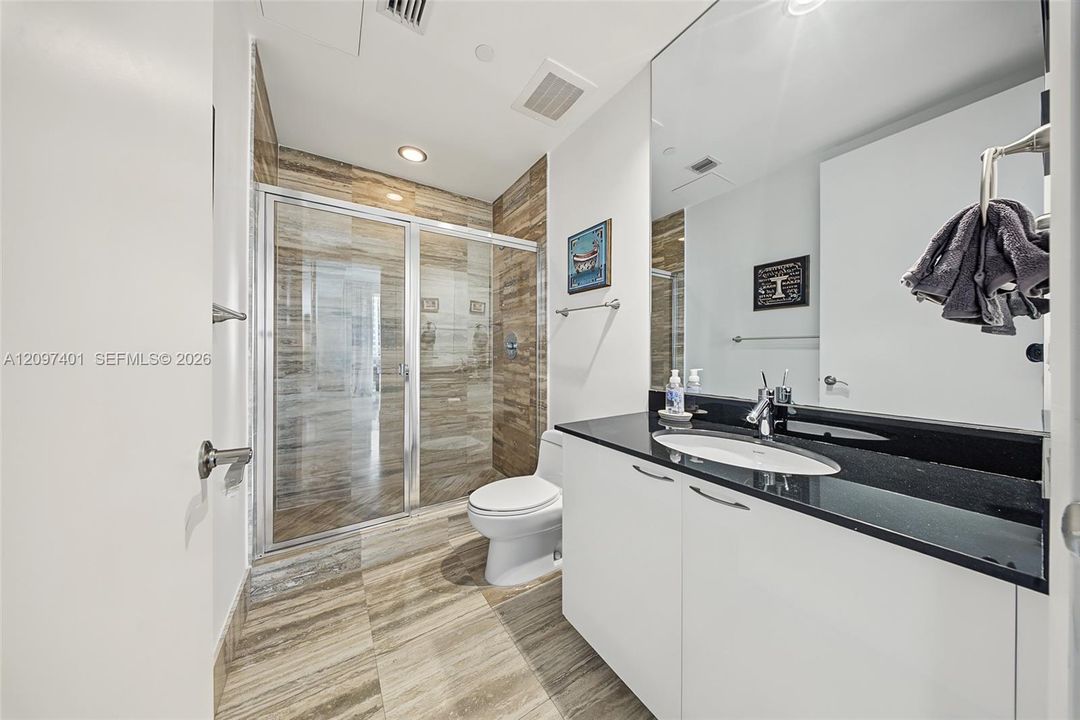 В аренду: $6,300 (2 спален, 2 ванн, 1435 Квадратных фут)