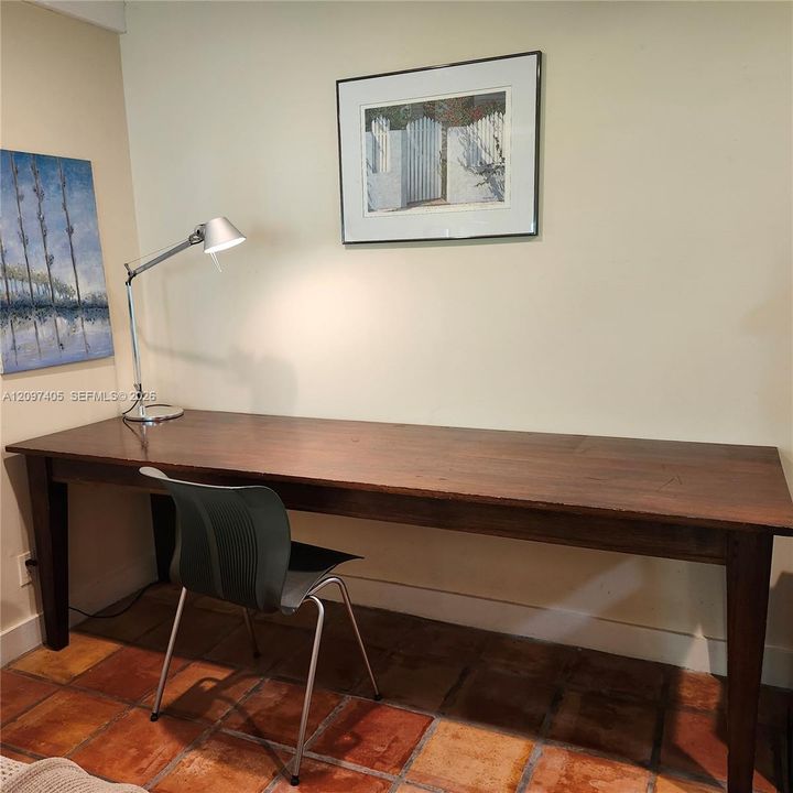 Large work area