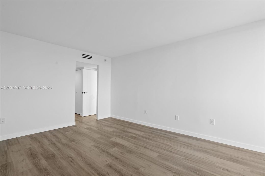 На продажу: $435,000 (2 спален, 2 ванн, 1092 Квадратных фут)