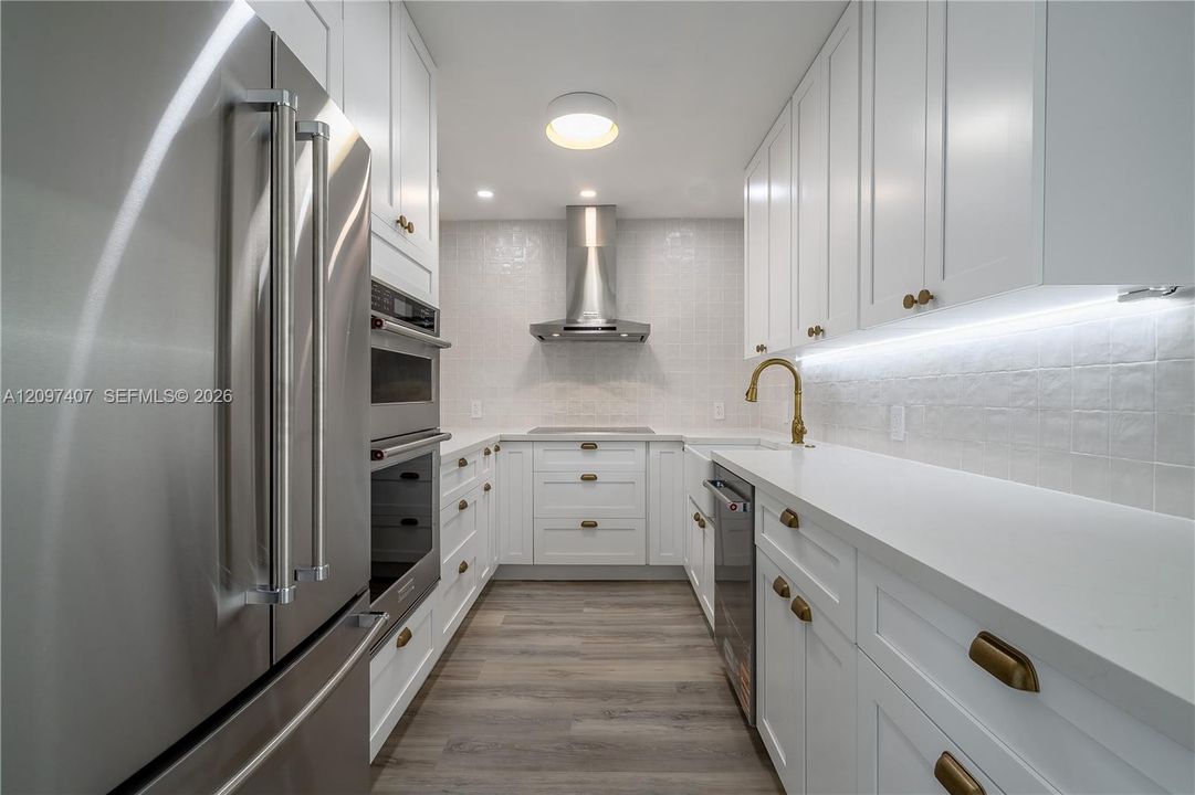 На продажу: $435,000 (2 спален, 2 ванн, 1092 Квадратных фут)