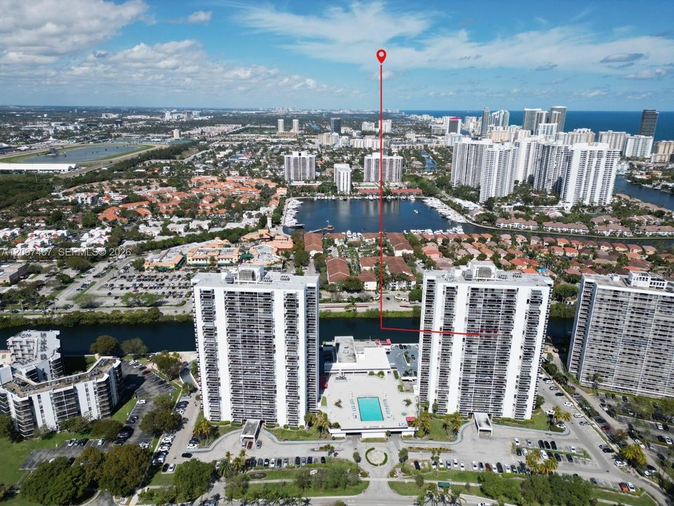 На продажу: $435,000 (2 спален, 2 ванн, 1092 Квадратных фут)