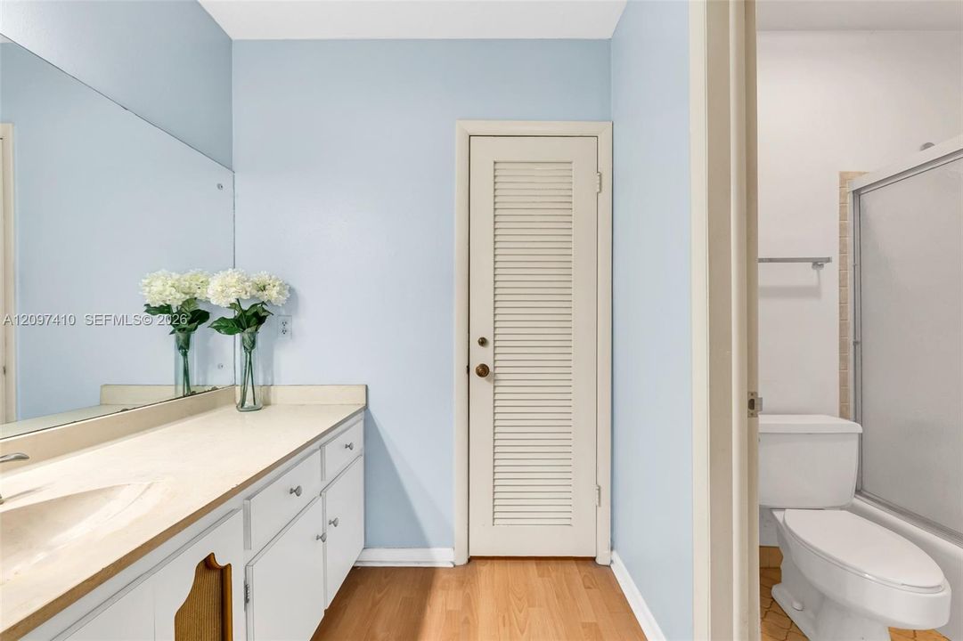 For Sale: $529,000 (4 beds, 3 baths, 1980 Square Feet)