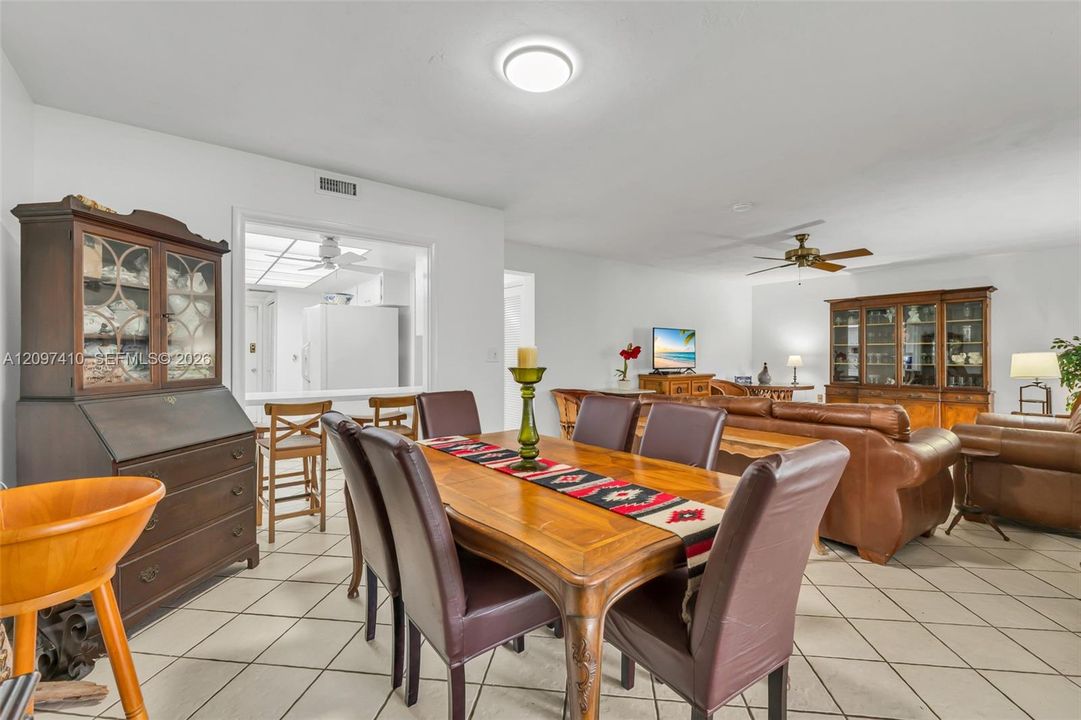 For Sale: $529,000 (4 beds, 3 baths, 1980 Square Feet)