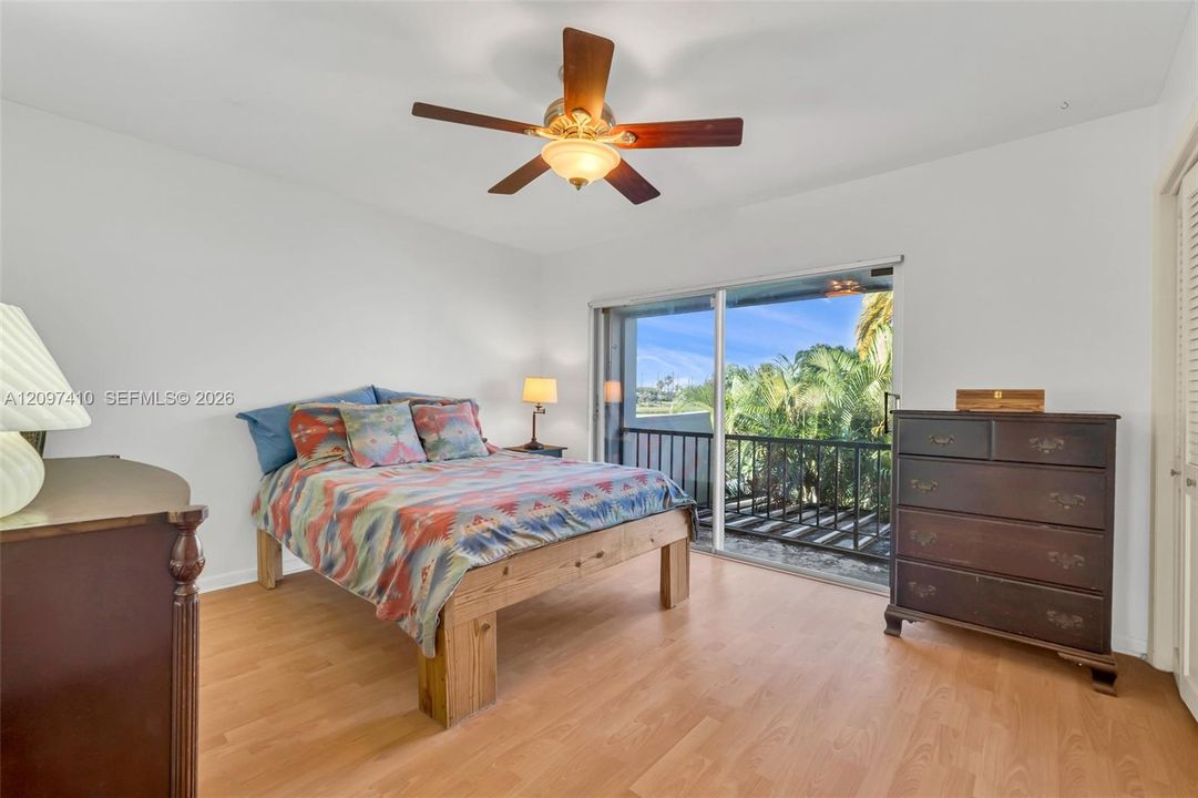 For Sale: $529,000 (4 beds, 3 baths, 1980 Square Feet)