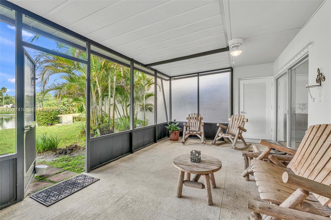 For Sale: $529,000 (4 beds, 3 baths, 1980 Square Feet)