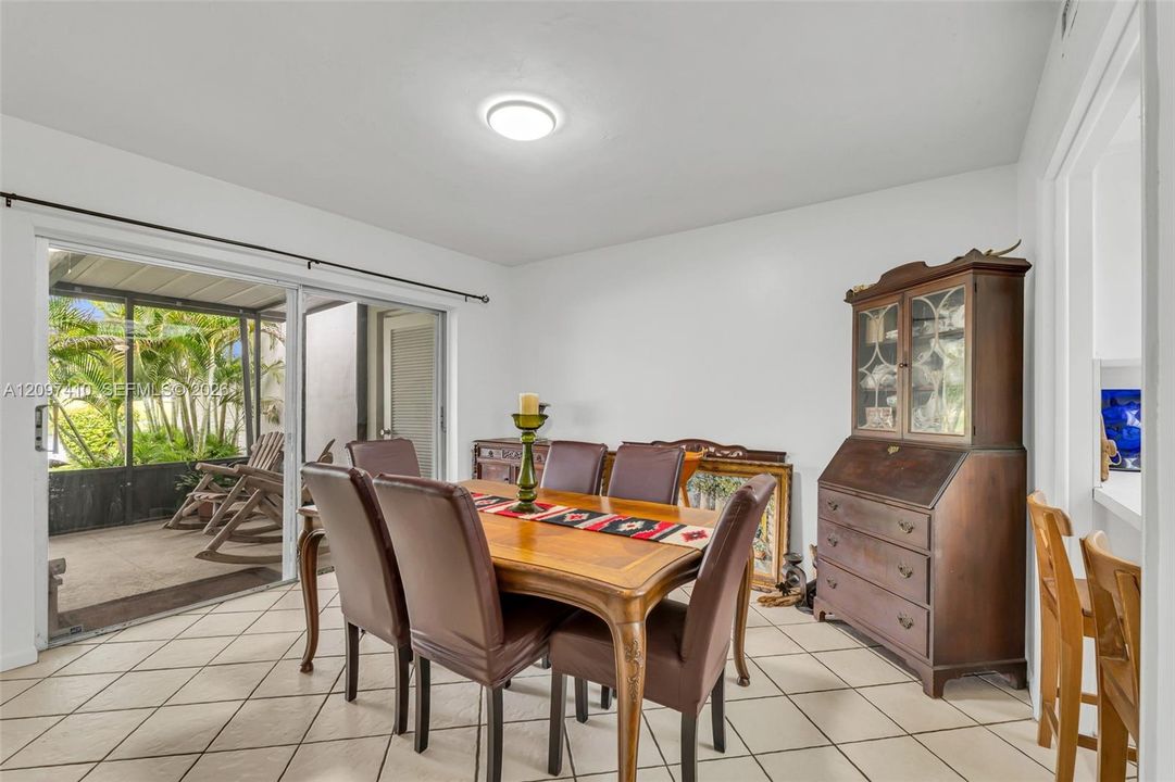 For Sale: $529,000 (4 beds, 3 baths, 1980 Square Feet)