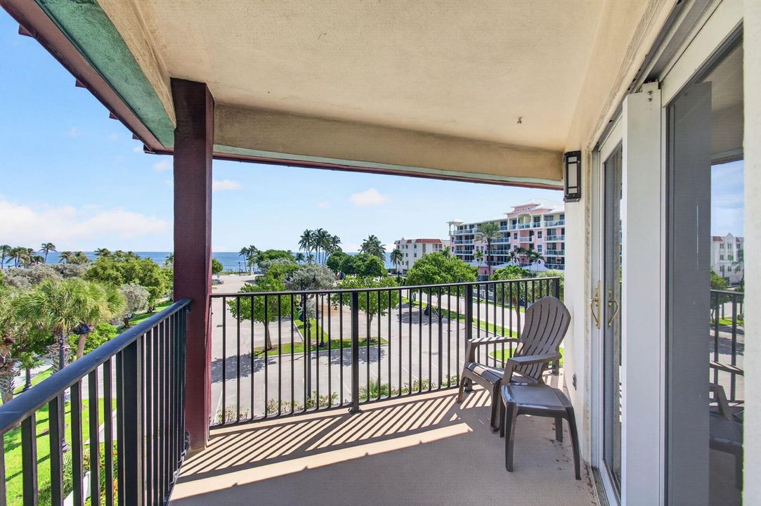 Corner Balcony