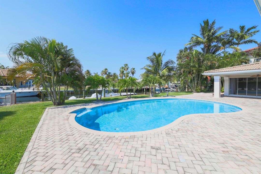 2265 NE 24th St - 39