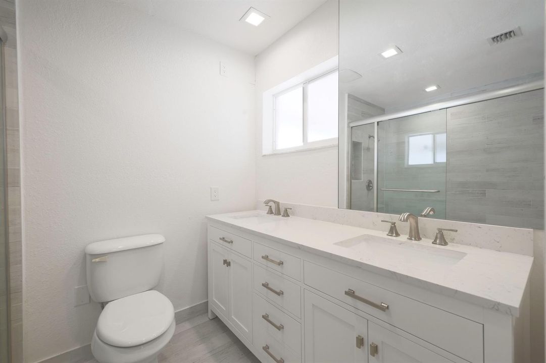2265 NE 24th St - 31