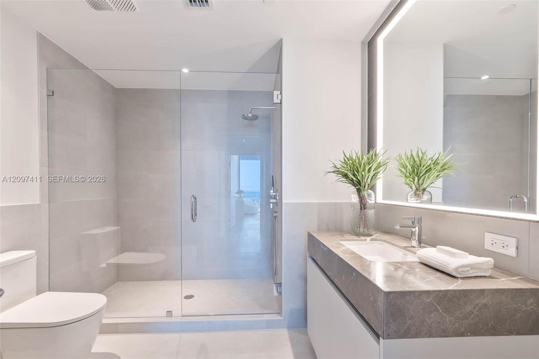 For Rent: $25,000 (3 beds, 3 baths, 1963 Square Feet)