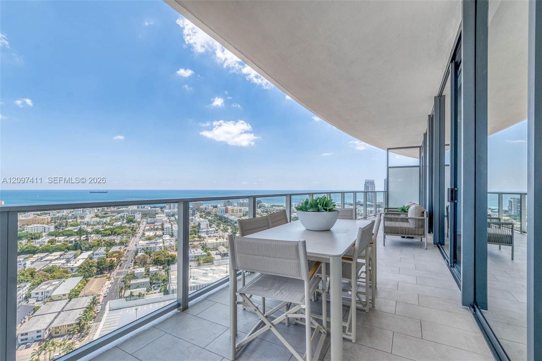 For Rent: $25,000 (3 beds, 3 baths, 1963 Square Feet)