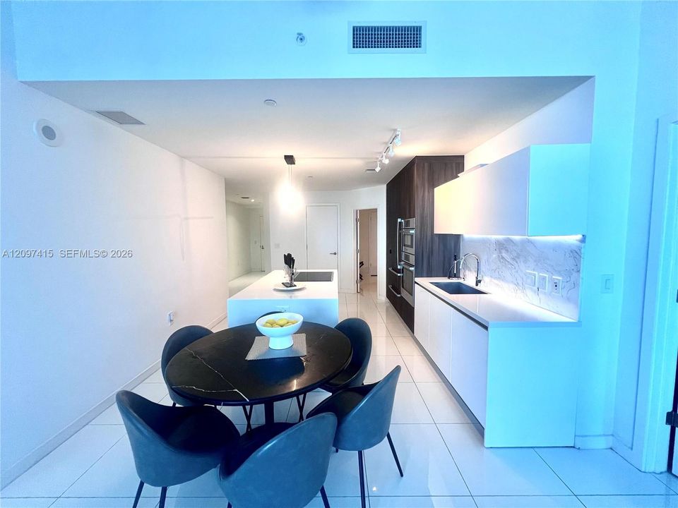 En Renta: $7,200 (2 camas, 3 baños, 1547 Pies cuadrados)