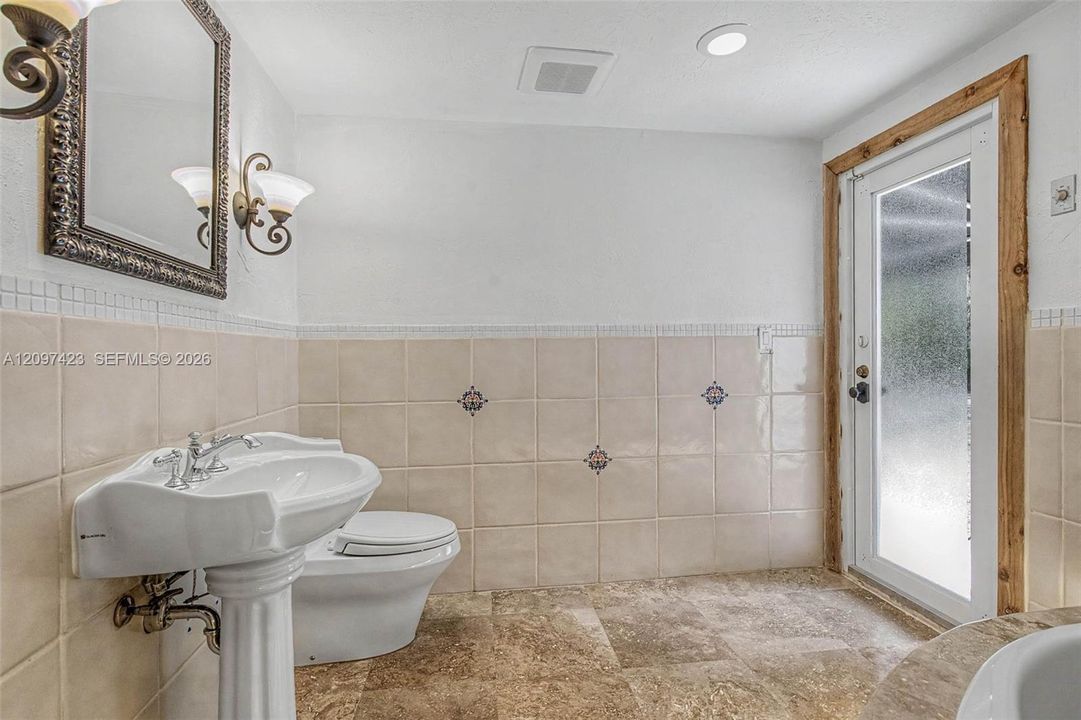 For Rent: $10,000 (4 beds, 3 baths, 3258 Square Feet)