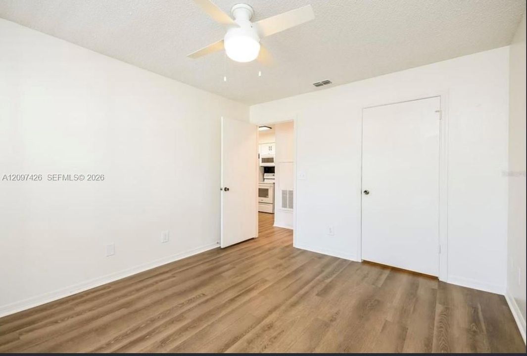 For Rent: $1,400 (1 beds, 1 baths, 627 Square Feet)
