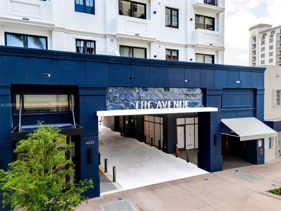 En Venta: $1,150,000 (2 camas, 2 baños, 851 Pies cuadrados)